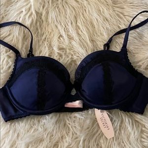 NWT Limited Edition Victoria’s Secret Bra